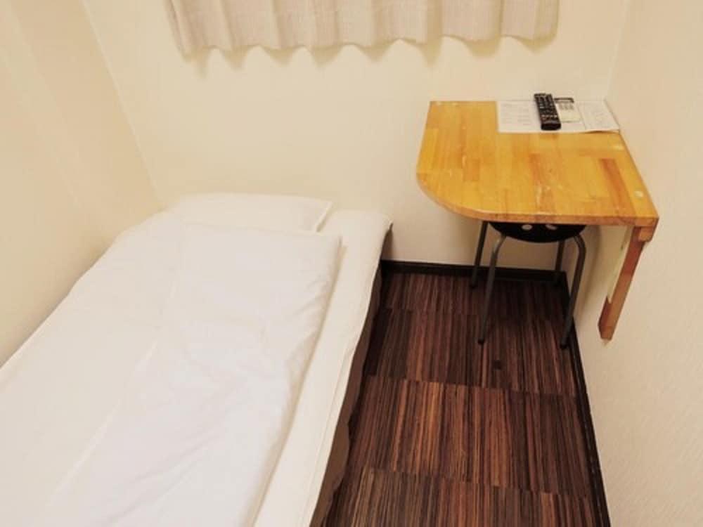 Lucky Hotel Ōsaka